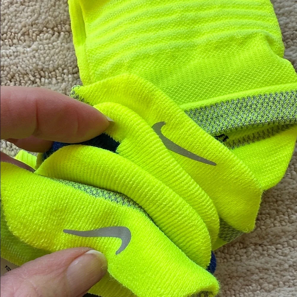 NWT 2 Pairs of Nike Spark Cushioned No-Show Running Socks Women 9.5-11 Men 8-9.5